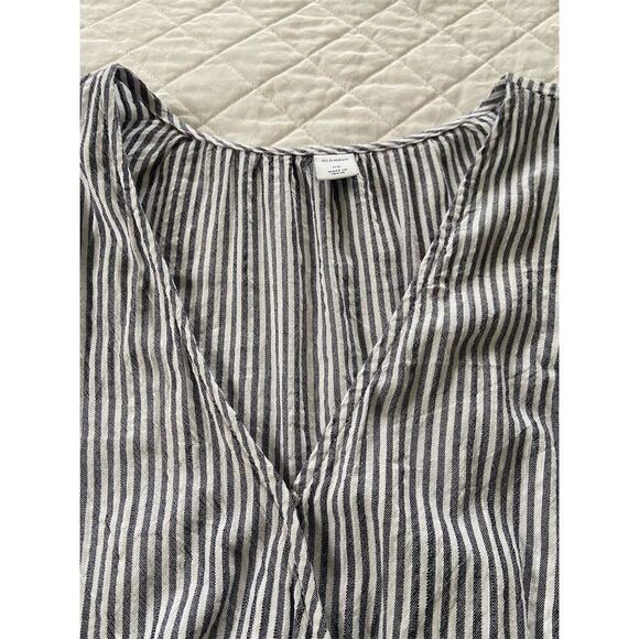 Old Navy Wrap-Front V-Neck Blouse Blue and White Striped Long Sleeve Size XS - Picture 3 of 13